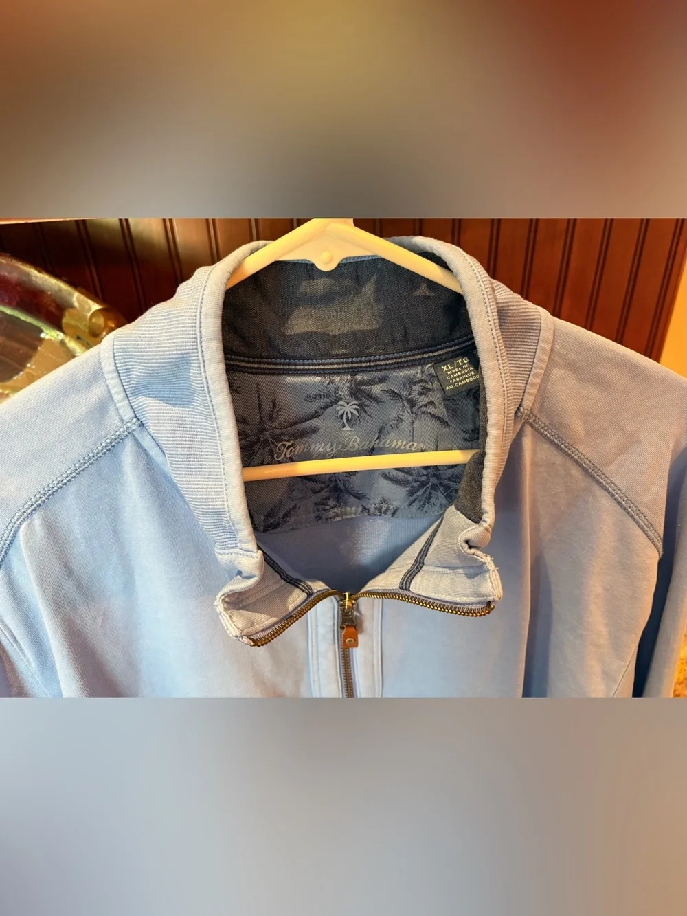 Tommy Bahama‎ men’s quarter zip pullover. Sharp blue with logo. XL